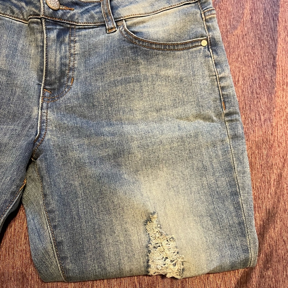 Brand new jeans - Picture 4 of 5
